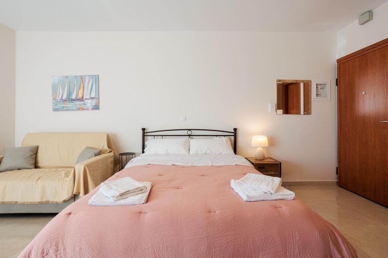 Georgia Seaview Apartment B2 칼라마타 외부 사진